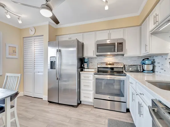 14425 Strathmore Lane #606, Delray Beach, FL 33446