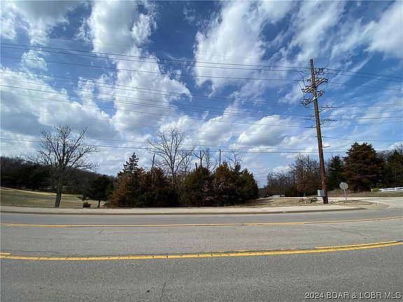 3rd image of 77 Hogan Dr