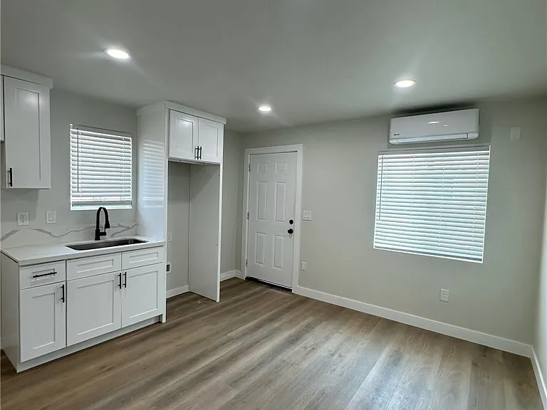 8939 Elizabeth Ave #E — Photo 8