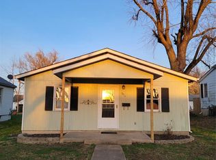 904 Springfield Rd, Owensville, MO 65066