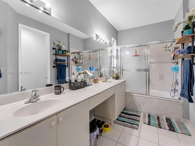 1755 NE 37th Ave — Photo 6