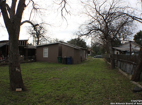 2nd image of 614 Collingsworth Ave