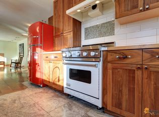 1021 W 12th Ave, Anchorage, AK 99501