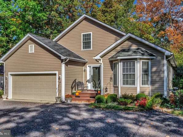 402 Liberty Blvd, Locust Grove, VA 22508
