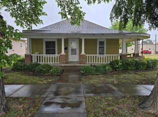 111 E 5th St, Hays, KS 67601