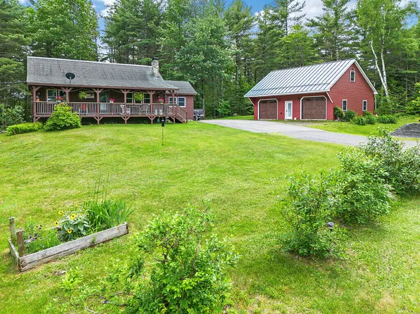 2706 Level Hill Road, Palermo, ME 04354
