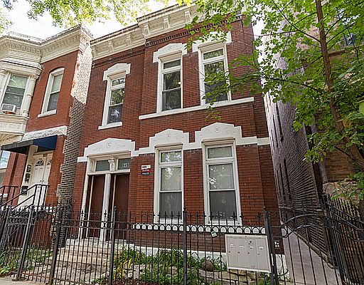 1st image of 849 N Winchester Ave