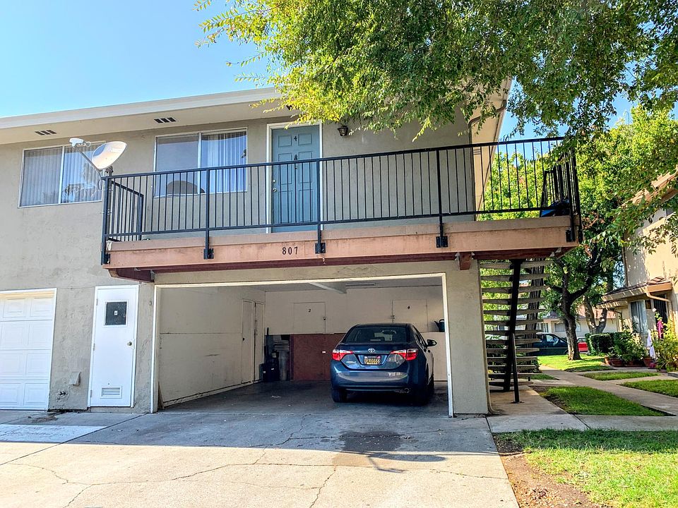 1st image of 807 Wyman Way APT 4
