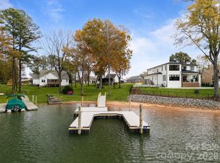 240 Shoreline Loop, Mooresville, NC 28117