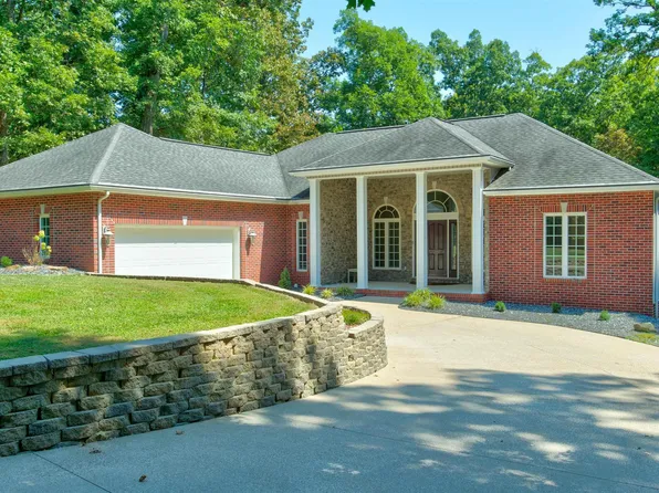 813 S Rudolph Ln, Santa Claus, IN 47579