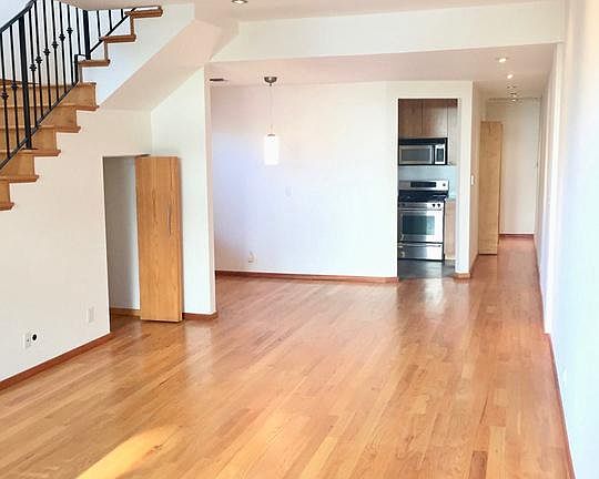 2nd image of 963 Hancock Ave
