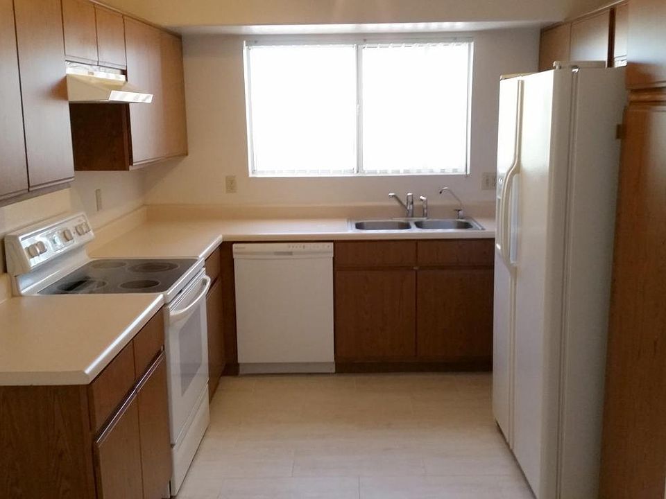 2nd image of 8731 E Eagle Creek Dr