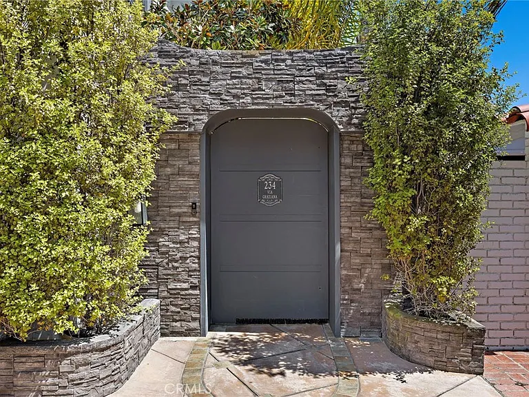 234 Via Graziana SW — Photo 2