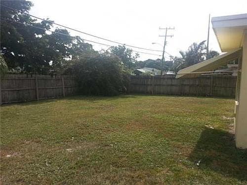 2nd image of 506 NW 8th St
