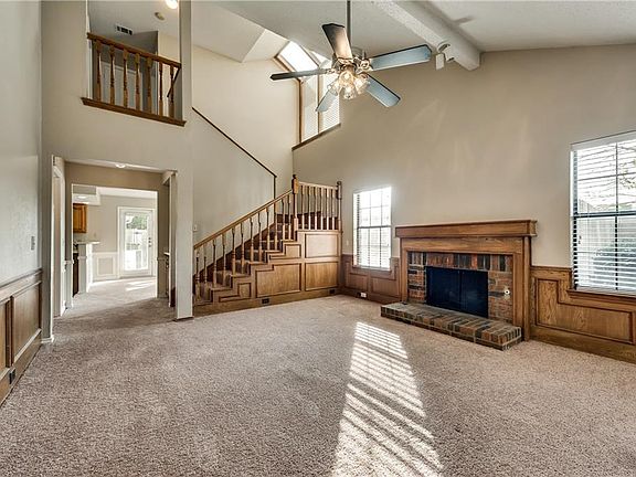 4th image of 3633 Hilltop Ln