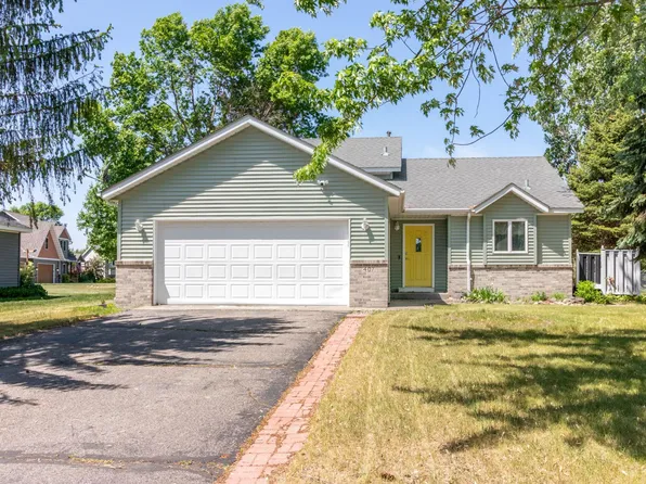 407 12th Ave N, Sartell, MN 56377