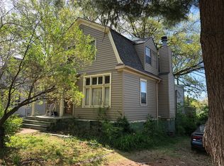 7452 Warner Ave, Saint Louis, MO 63117