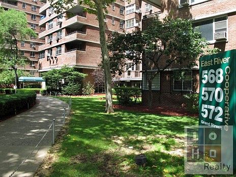 1st image of 570 Grand St APT H-1305
