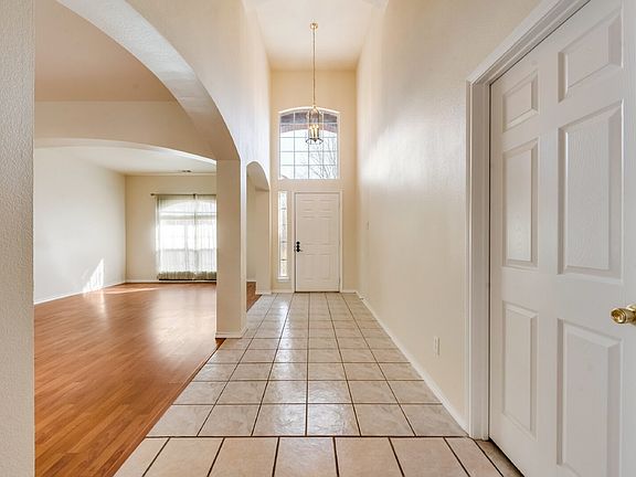 5th image of 5860 Silver Sage Ln