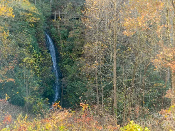 85 Brown Ln, Marble, NC 28905