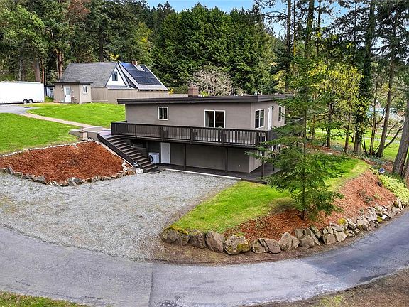3rd image of 1084 Tatlow Rd