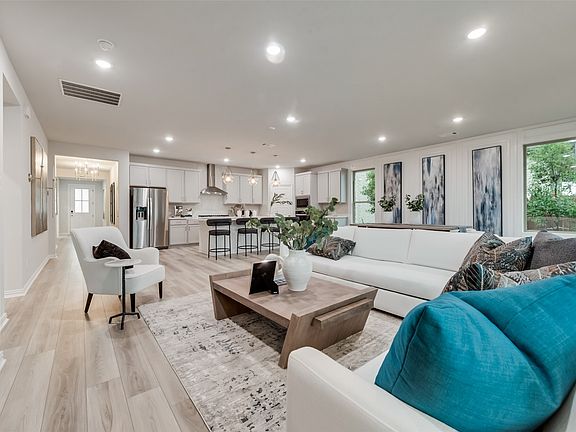 5th image of 209 Hatherley St