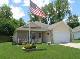 315 SW Creek Ridge Dr, Grain Valley, MO 64029