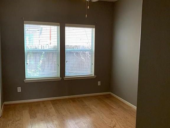 4th image of 1148 W 25th St Unit C