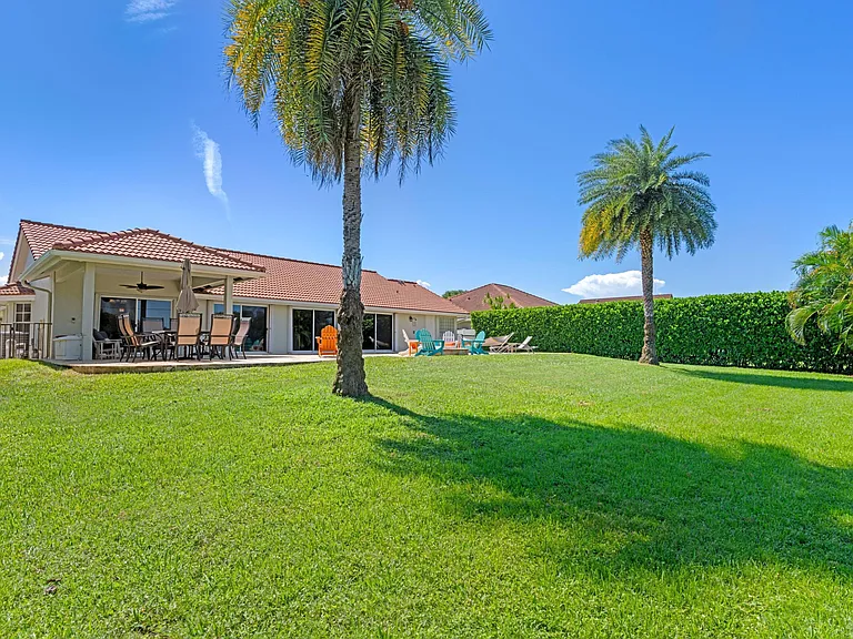 7598 Fairway Trl — Photo 24