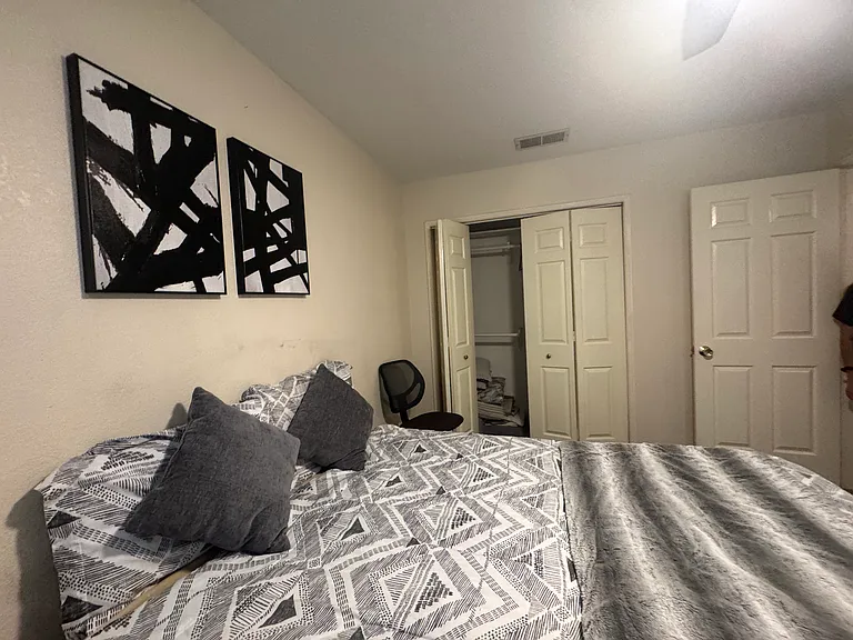 201 Riverfront Dr #4 — Photo 46