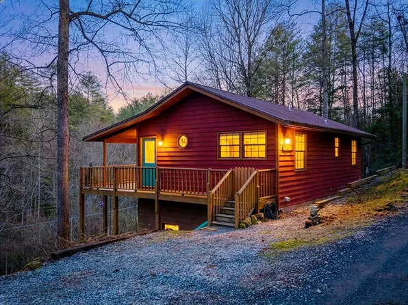 608 Hilltop Ln, Murphy, NC 28906