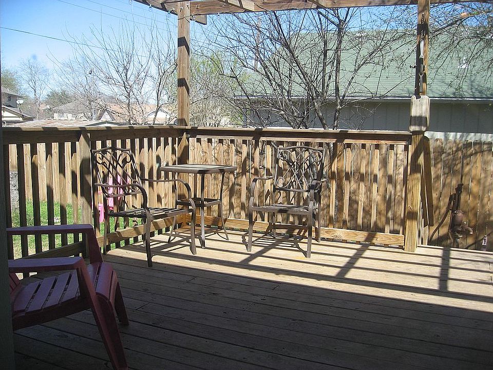 1st image of 1002 Greenlawn Blvd