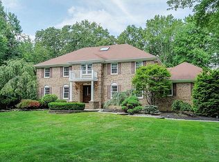 65 Devonshire Dr, Morganville, NJ 07751