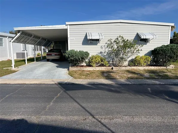 31 Thatch Palm St W, Largo, FL 33770