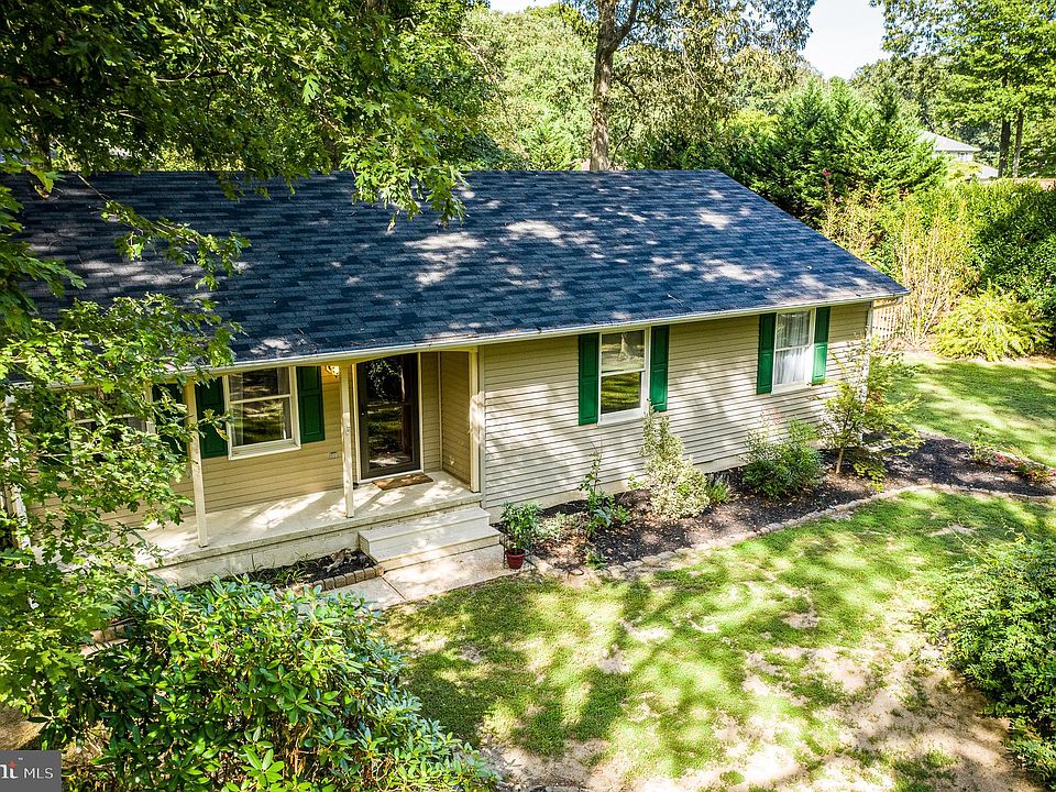 1st image of 111 Mountain Laurel Dr