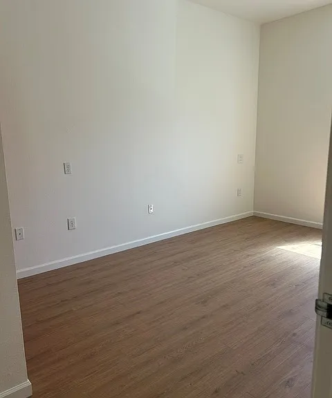 1320 Stevenson St — Photo 6