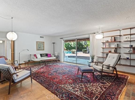 5th image of 1737 Finecroft Dr