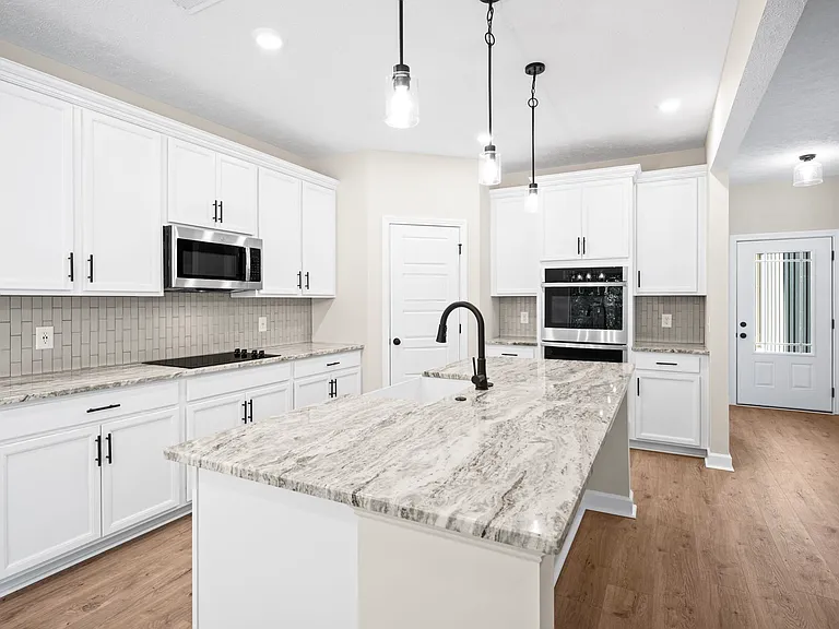 1749 Powell Rd — Photo 4