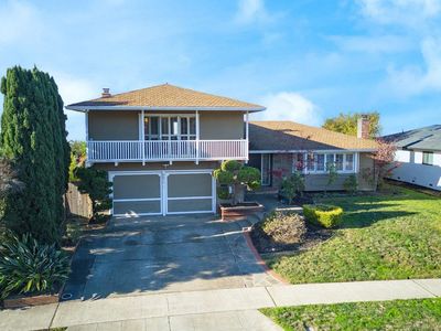 8071 Phaeton Dr, Oakland, CA, 94605