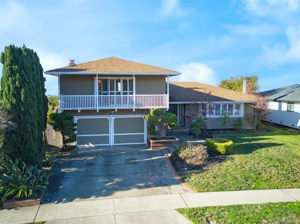 8071 Phaeton Dr, Oakland, CA 94605