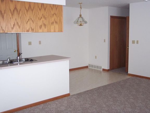 2nd image of 801 Mary Kay Ave