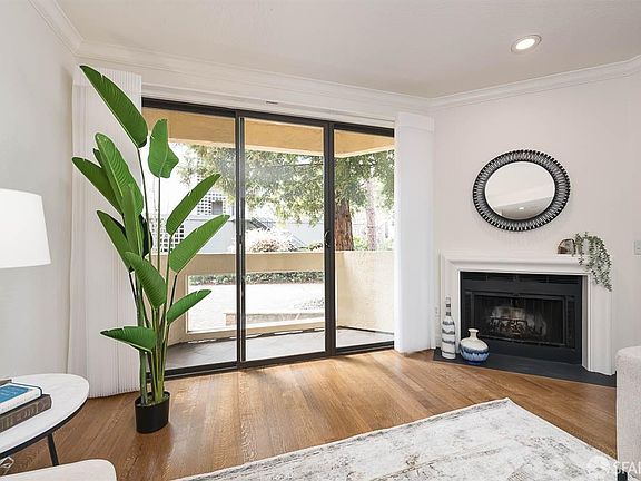 4th image of 1457 Bellevue Ave APT 6