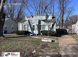35 Vierling Dr, Saint Louis, MO 63135