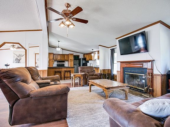 2nd image of 7921 Woodstock Ln