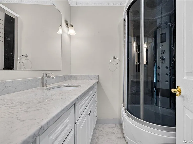 1155 Webster Ave — Photo 18