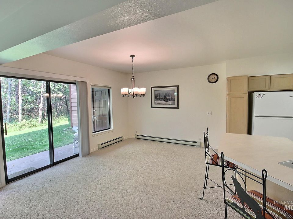 1607 Davis Ave McCall, ID, 83638 Apartments for Rent Zillow