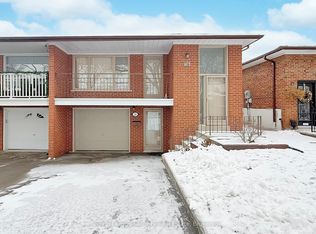 26 Starview Dr, Toronto, ON M9M1K8