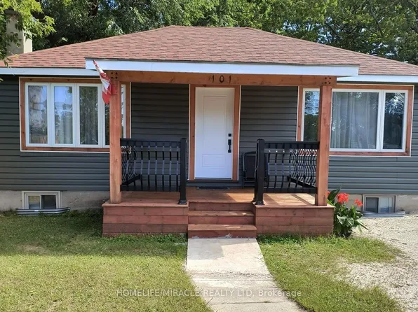 101 River Rd E, Wasaga Beach, ON L9Z 2L1