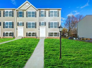 30 Heights Ave, Hanover, PA 17331
