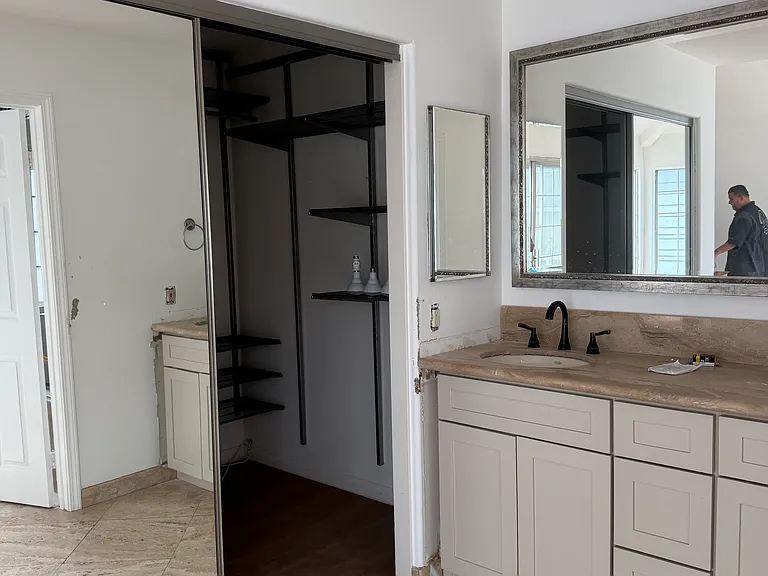218 Orange St — Photo 13